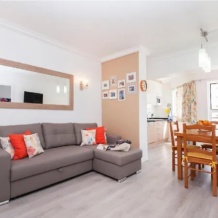 Near The アパート *