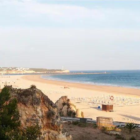 アパート Near The